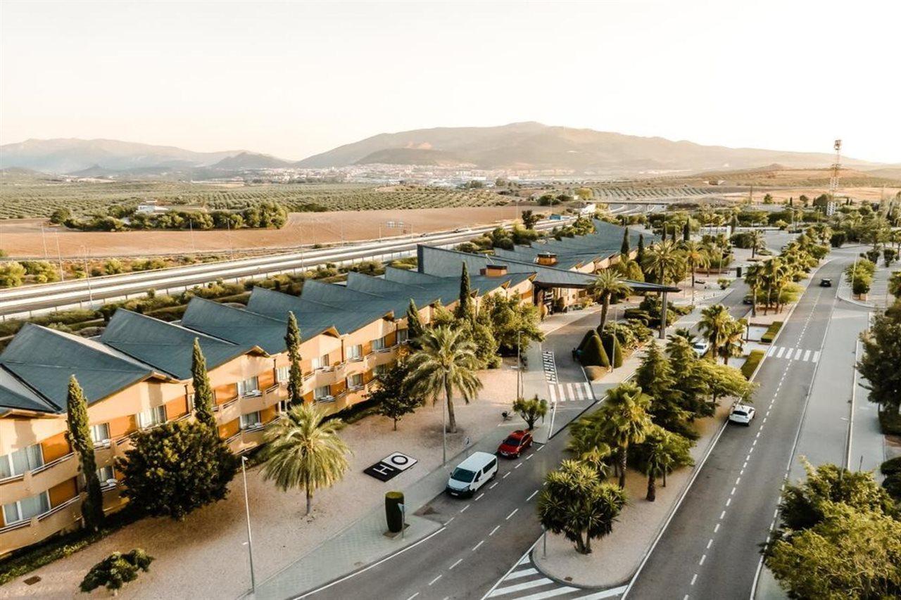 Hotel Ho Ciudad De Jaén Zewnętrze zdjęcie